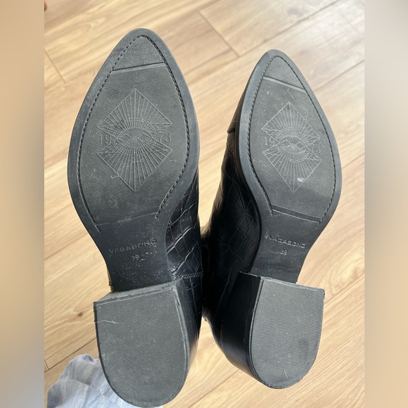 SOLD Vagabond Marja Croc Embossed Bootie - Picture 5 of 7